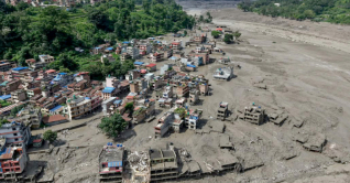 নেপাল-তিব্বত সীমান্তে ভূমিধস ও বন্যায় প্রাণহানি বেড়ে ১৬০
