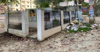 কুমিল্লা শহরে রানীর দিঘির পারে নজরুল স্মৃতি, অবহেলার ছাপ স্পষ্ট কুমিল্লা শহরে রানীর দিঘির পারে নজরুল স্মৃতি, অবহেলার ছাপ স্পষ্ট