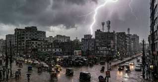 ঢাকায় বজ্রপাতসহ ভারী বৃষ্টির আভাস