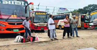 জামালপুর-ঢাকা রুটে বাস চলাচল বন্ধ, ভোগান্তিতে যাত্রীরা