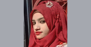 বহুল আলোচিত নুসরাত হত্যা মামলার হাইকোর্টের রায় পড়া চলছে বহুল আলোচিত নুসরাত হত্যা মামলার হাইকোর্টের রায় পড়া চলছে