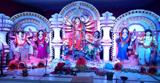 দুর্গাপূজা: বাঙালি হিন্দুদের বড় ধর্মীয় উৎসবে পরিণত যেভাবে