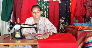 আদিবাসী তরুণী সীমার স্বাবলম্বী হওয়ার গল্প