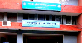 সবুজবাগে শপিং ব্যাগে মিলল তরুণীর মাথা ও দুই হাত
